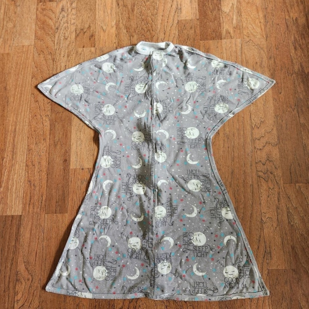 Sleeping Baby Zipadee-Zip Swaddle Transition Blanket Grey Moon Star Med 6-12 289